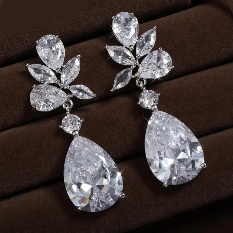 Aretes Faith
