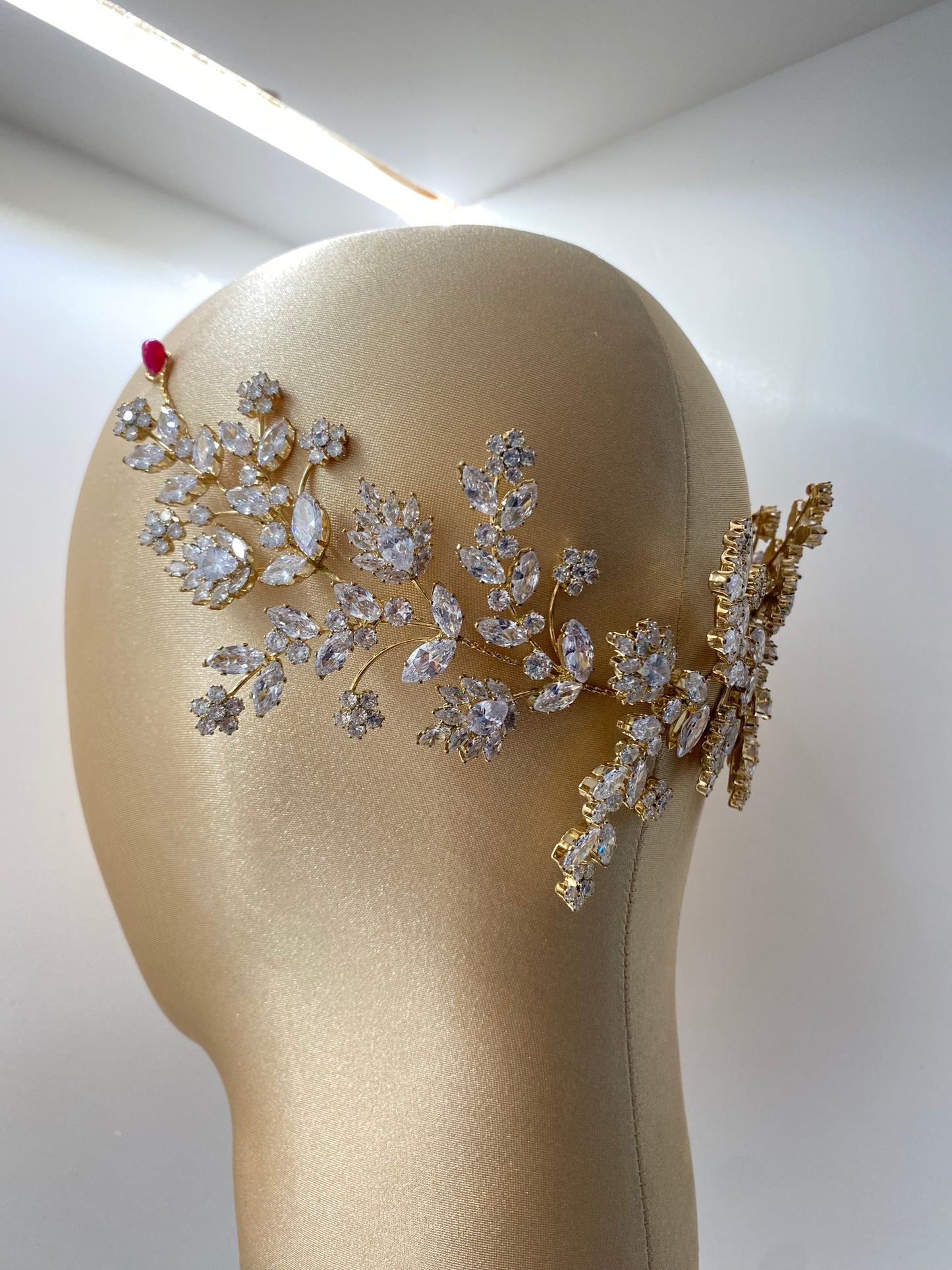 Guia Breeze Crown
