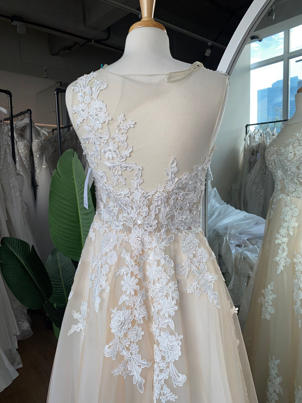 Vestido Ivory Petal